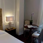 מלון Gagliardi Boutique 4*